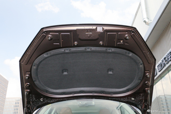 2018款宝沃BX7 2.0T自动28T四驱旗舰型5座