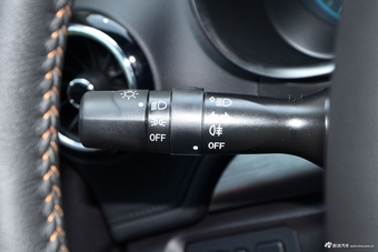 2018款凯翼X3 1.6L手动智尊版