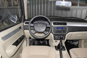 2016款神骐F30 1.5L手动舒适版长轴