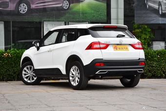 2017款中华V3 1.5L手动智能型