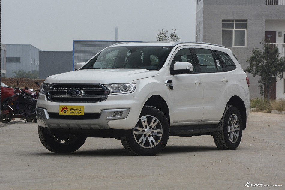 2017款撼路者2.0T自动四驱豪华版汽油5座