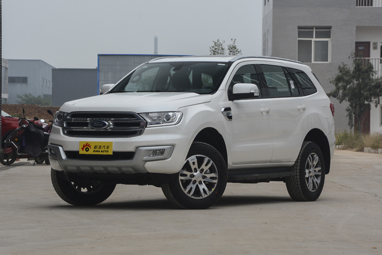 2017款撼路者2.0T自动四驱豪华版汽油5座