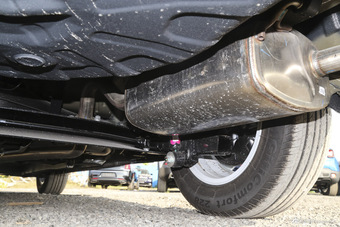 2017款吉利帝豪1.5L手动三厢百万款豪华型