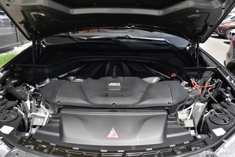 2018款宝马X6M 4.4T自动