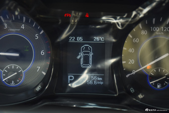 2016款驭胜S350 2.0T自动四驱汽油豪华版5座