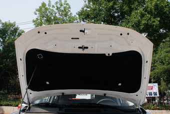 2016款凯翼X3 1.6L手动智联III版