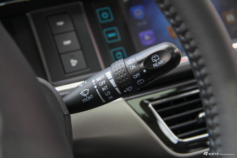 2017款欧尚1.5L手动豪华型