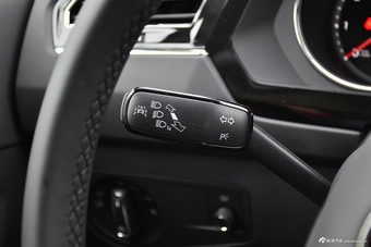 2017款途观L 2.0T 自动四驱至尊旗舰版380TSI