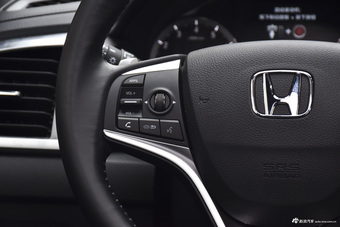 2017款本田UR-V 1.5L 240TURBO自动两驱豪华版