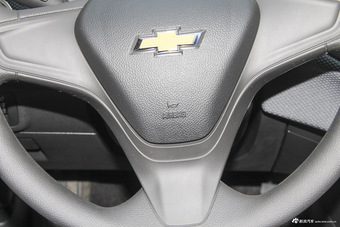 2016款科鲁兹1.5L自动时尚天窗版