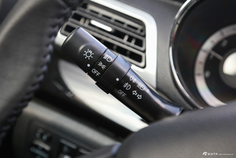 2015款揽福2.4L手动汽油两驱标准型