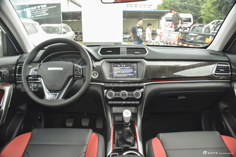 2017款哈弗H2 1.5T手动两驱精英型蓝标