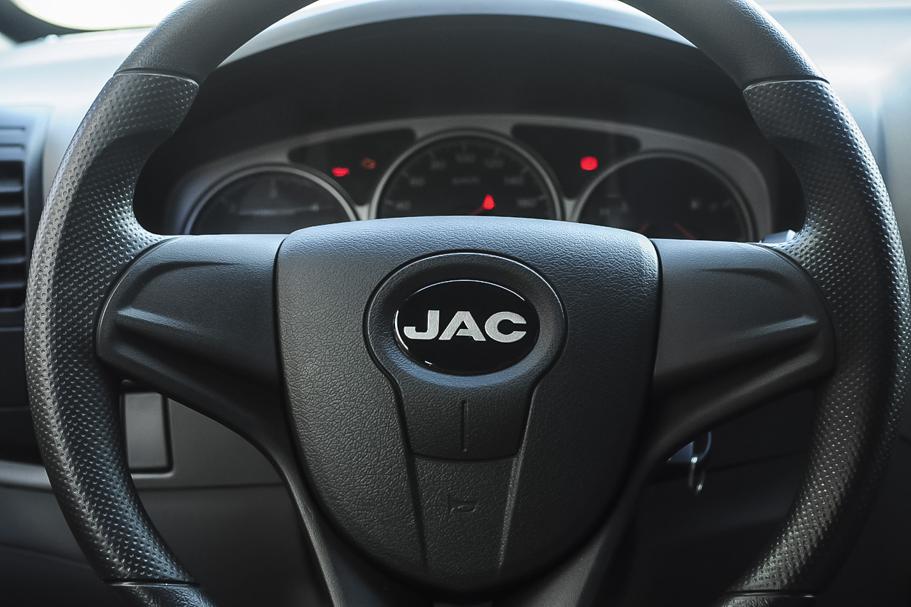 2014款瑞铃2.5T手动标准型标双排4B2-95C43