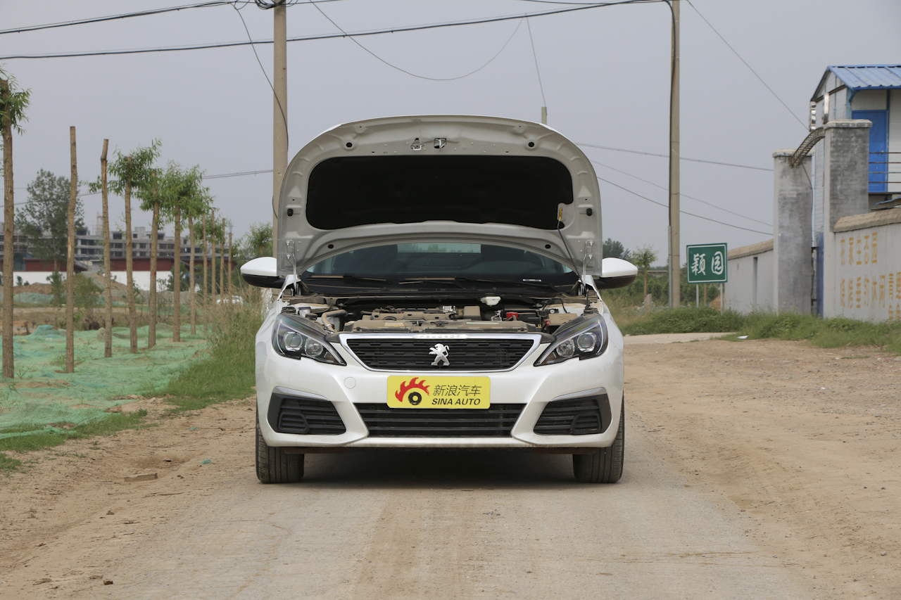 2018款标致308 1.6L手动时尚版图片