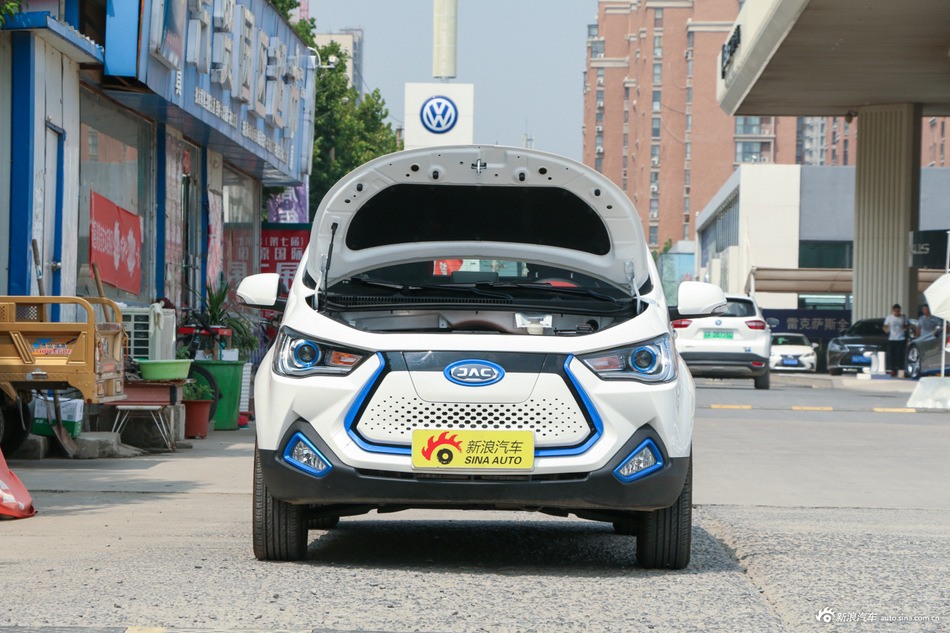 2018款江淮iEV6E运动版 豪华智享型