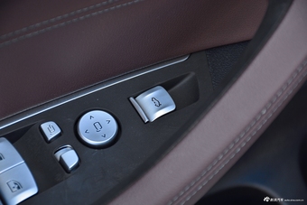 2019款宝马X4 2.0T自动xDrive25i M运动套装