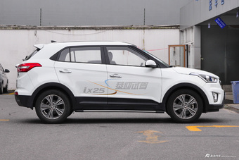 2015款ix25 2.0L 自动四驱领先型