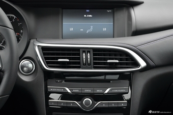 2018款英菲尼迪QX30 1.6T自动两驱极限版