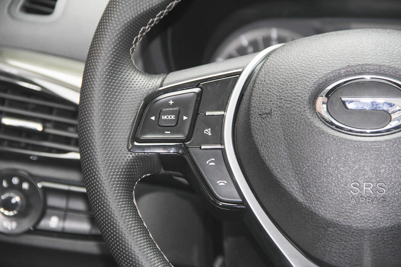 2016款传祺GA6 1.5T自动豪华版235T