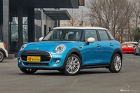 2016款MINI 1.5T自动 COOPER先锋派 五门版