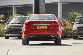 2015款众泰Z500 1.5T 自动尊贵型