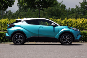 2018款C-HR 2.0L自动精英版