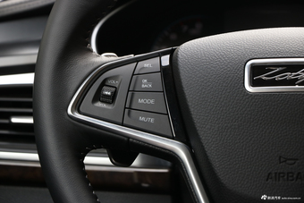 2018款众泰Z700H 1.8T DCT尊享型