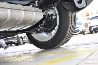 2016款中华V3 1.5L手动舒适型