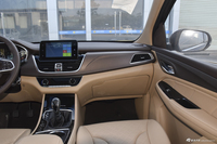 2017款宝骏730 1.5T手动风尚型7座