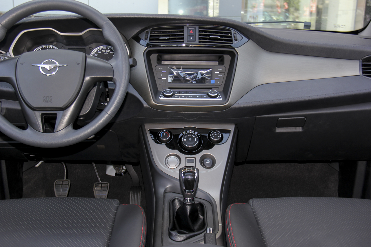 2017款海马M3 1.5L手动豪华型