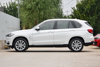 2018款宝马X5 2.0T 自动xDrive28i
