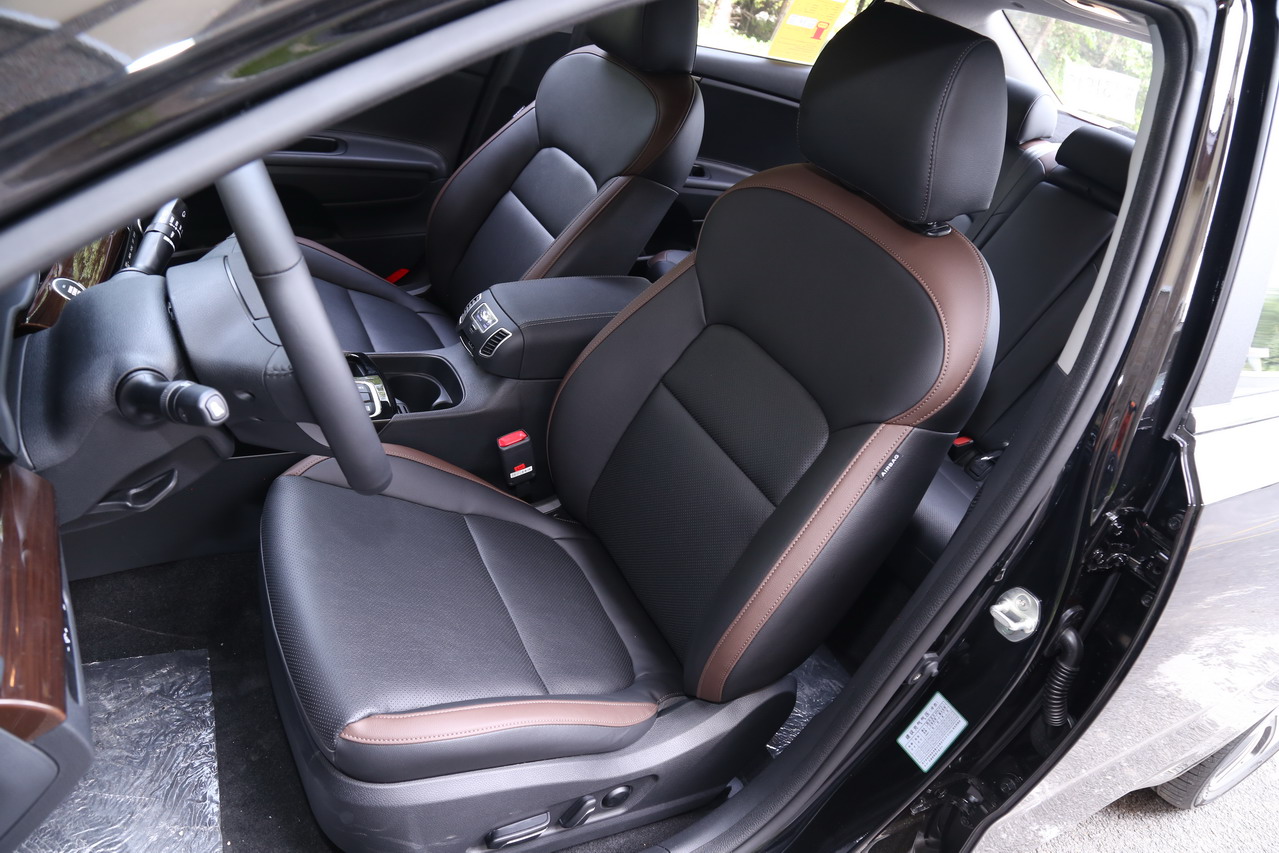 2017款凯绅1.8L自动DLX