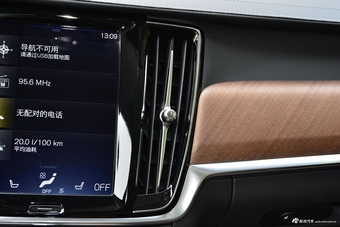 2019款沃尔沃S90 2.0T自动T5智尊版