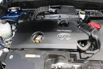 2018款英菲尼迪QX50 2.0T自动四驱豪华版