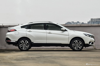 2017款启辰T90 2.0L自动CVT智尚版