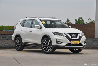 2017款奇骏2.5L自动CVT至尊版 4WD 	