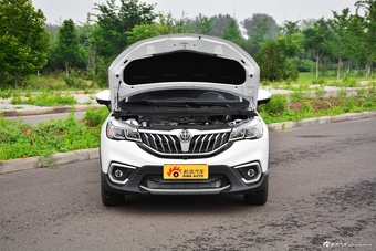 2017款中华V3 1.5T自动旗舰型