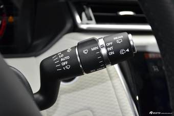 2017款揽胜星脉3.0T自动P380 R-DYNAMIC SE