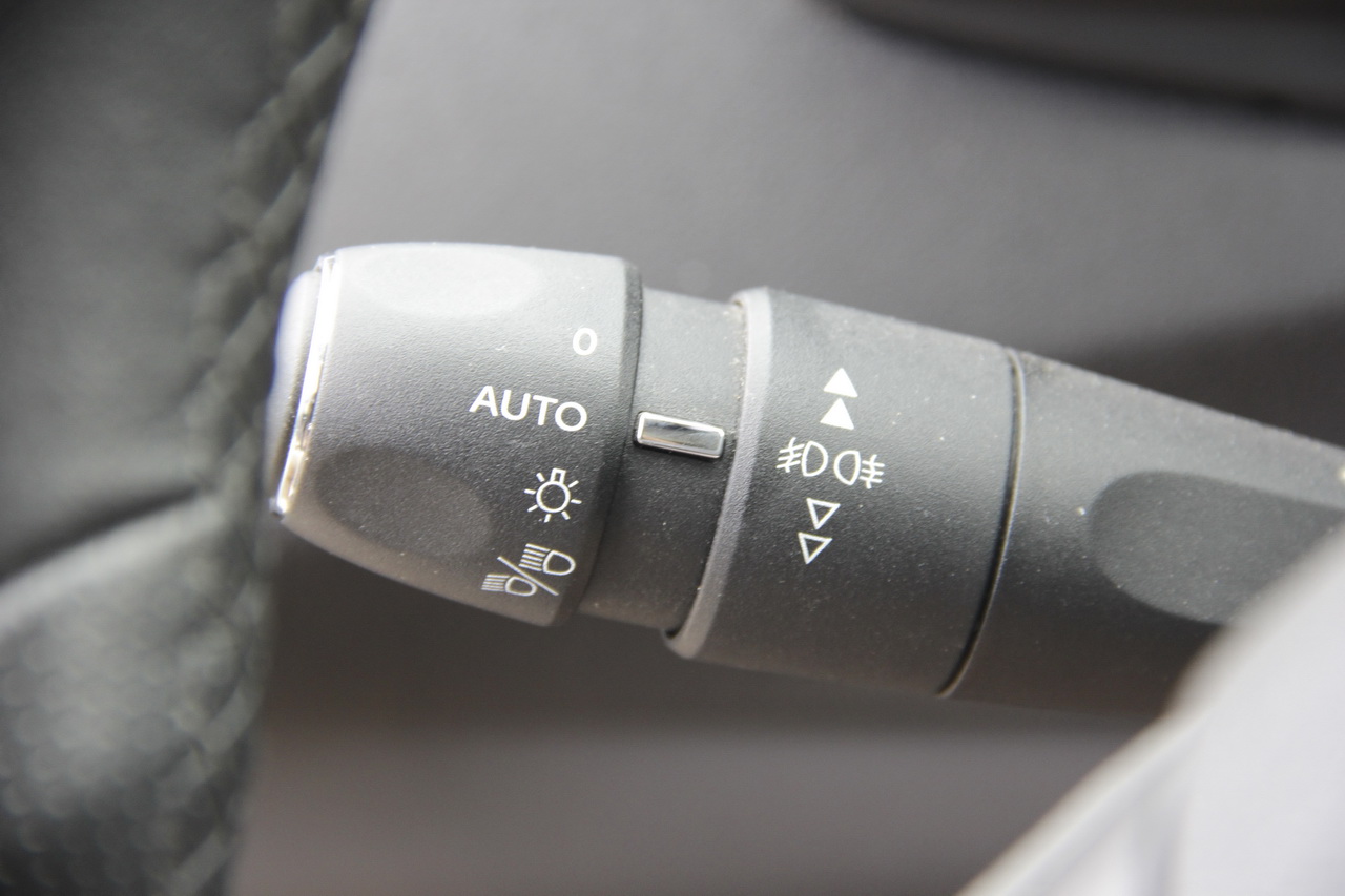 2014款DS 6 1.6T豪华版THP200