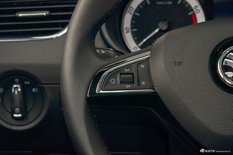 2018款明锐旅行版1.2T TSI230 DSG豪华版