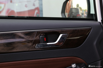 2017款轩朗 2.0L自动舒适型