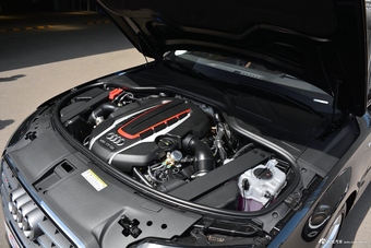 2016款奥迪S8 4.0T自动4.0TFSI quattro