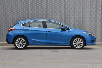 2017款科鲁兹两厢1.4T 双离合领锋版