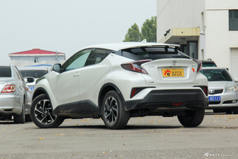 2018款奕泽IZOA 2.0L自动奕炫版