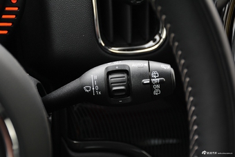 2017款MINI COUNTRYMAN 2.0T自动COOPER S ALL4旅行家