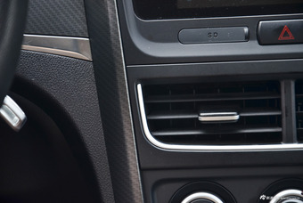 2017款奔腾B30 1.6L 手动舒适型