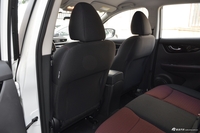 2017款日产逍客 2.0L自动精英版