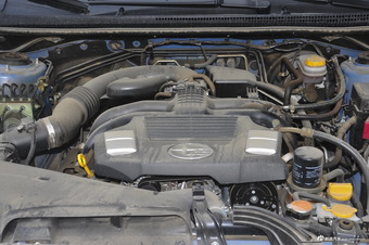 2016款斯巴鲁XV 2.0L自动进取版 