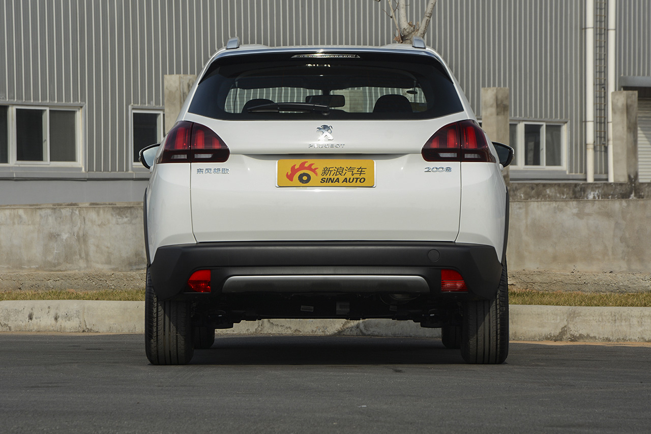 2018款标致2008 1.6L自动潮流版