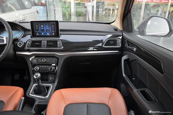 2017款北汽威望 M50f 1.3T手动豪华型（红）